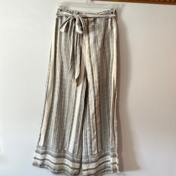 Francesca's Collections Pants - Francesca’s |.Harper Cream & Taupe Chambray Tie Elastic Waist Waist Pants